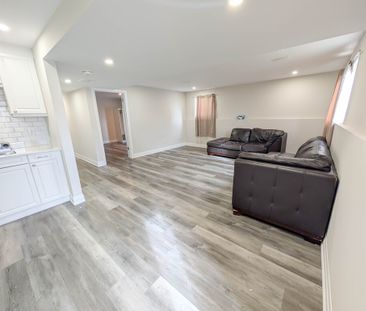 Spacious 2 Bedroom Lower Unit In Welland! - Photo 1