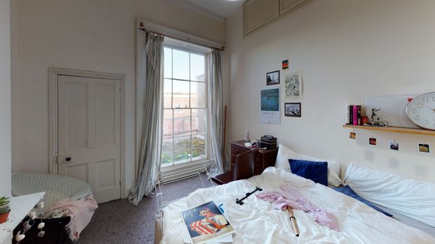 Student Properties to Let - Photo 1