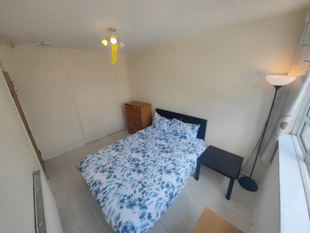 RM4 Carron Close | Poplar | London | E14 6NN - Photo 3