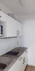 Möbliertes Zimmer in Männer-WG zentraler Lage für Studenten und Azubis - Photo 3