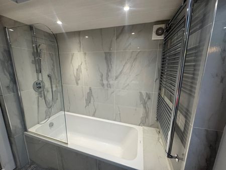 1 Bed Flat, Pennine Drive, NW2 - Photo 5