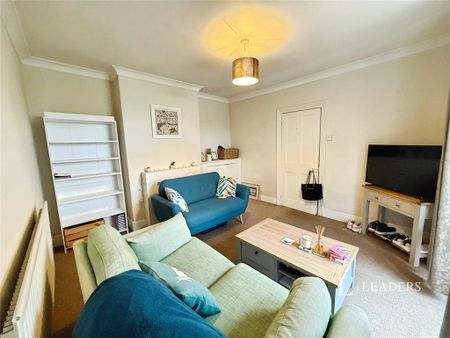 3 bedroom terraced house to rent - Photo 2