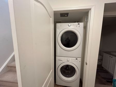 For Lease - 5625 Oscar Peterson Boulevard Unit# 11, Mississauga, Ontario - Photo 3