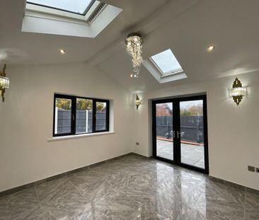 4 bedroom detached house to rent - Photo 5