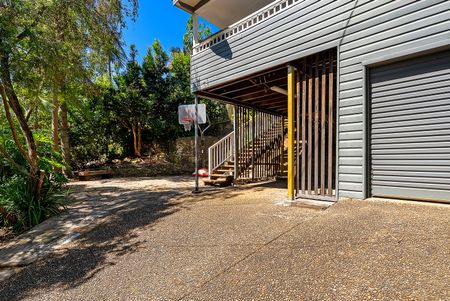 11 Suncrest Avenue, Newport - Photo 4