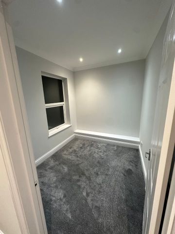 3 Bed Terraced House, Briscoe Road, SW19 - Photo 3