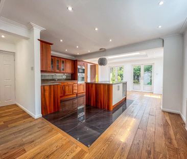 3 bedroom chalet to rent - Photo 4