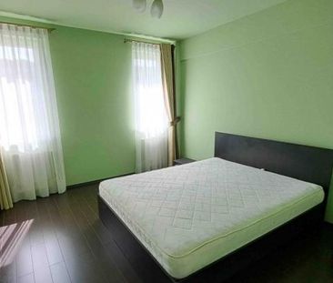 Inchiriez apartament 3 camere, Tg. Mures, langa Universitatea Dimitrie Cantemir - Photo 4