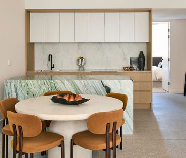 BRAND NEW 2 BEDROOM APARTMENT. CONTACT FOR INSPECTION! - Photo 1