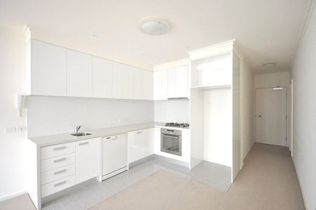 2107/63 Whiteman Street - Photo 3