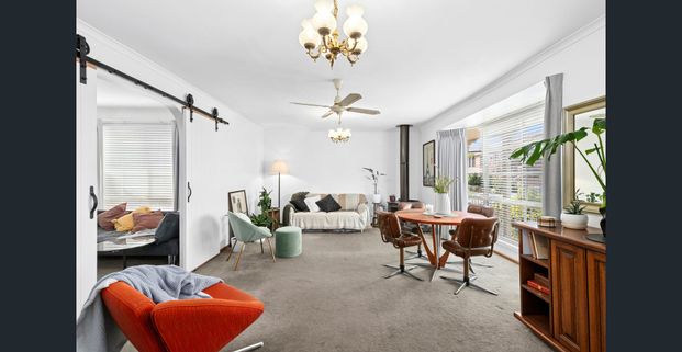 Contemporary Living in a Prime City-Fringe Location - Photo 1