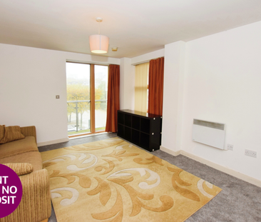 2 bedroom flat to rent - Photo 2