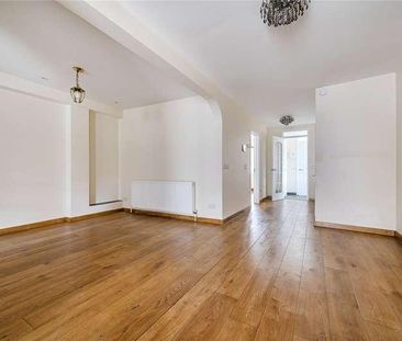 Calshot Way, Enfield, EN2 - Photo 1