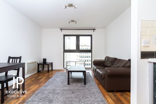 LANDMARK PLACE CARDIFF CITY CENTRE FULLY FURNISHED ONE BEDROOM APARTMENT - Photo 1