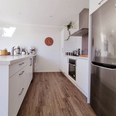 Lovely 2 Bedroom Home in Halswell! - Photo 1