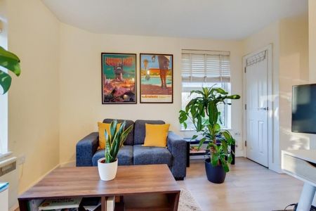 Holloway Road, London - Photo 4