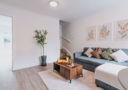 Grangemoor Court - Photo 3