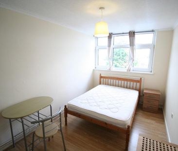 3 bedroom apartment to rent - Photo 4