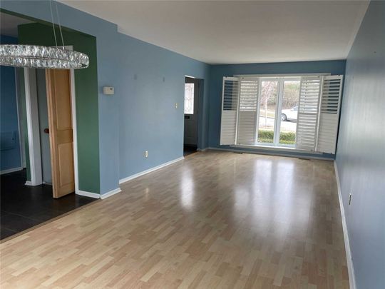 For Lease - 24 Meadowglade Crescent, Toronto, Ontario - Photo 1