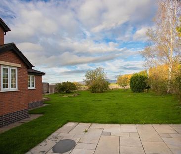 3 bedroom semi-detached house to rent - Photo 4