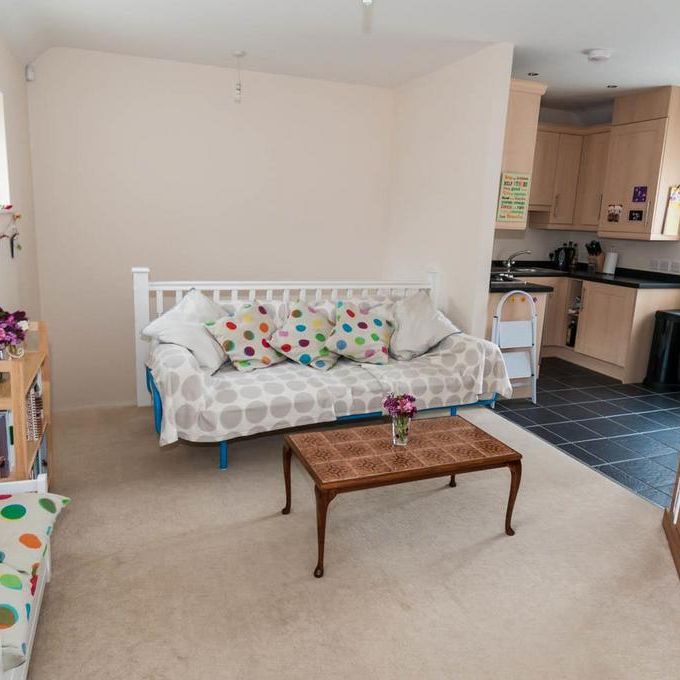 Studio to rent - Photo 1