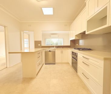 Seven Hills - Photo 3