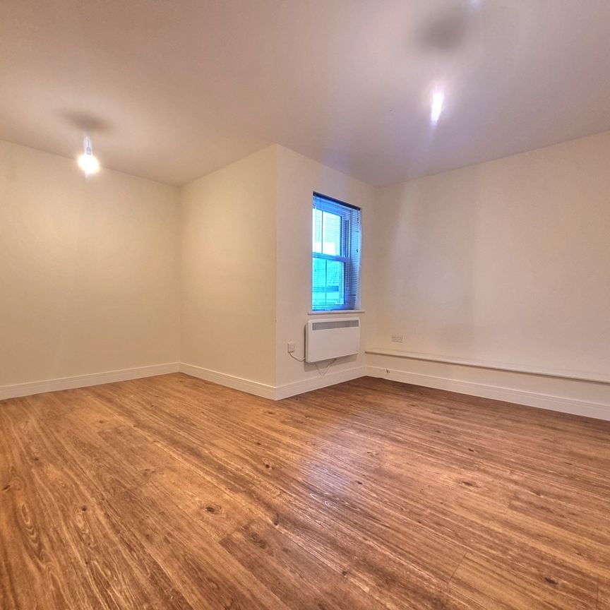 1 Bed Flat, Beacon Road, SE13 - Photo 1