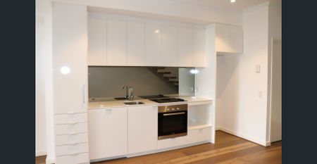 Stylish and Modern Apartment in Guildford - Photo 3