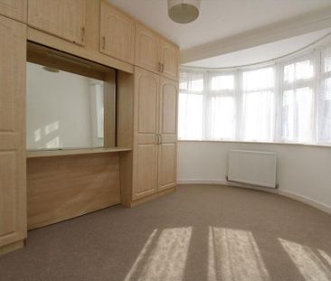 5 bedroom end of terrace house to rent - Photo 1