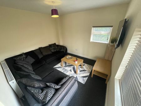 6 bedroom house to rent - Photo 4