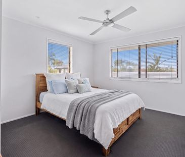Spacious Townhouse with Pool & Tennis Court - Photo 6