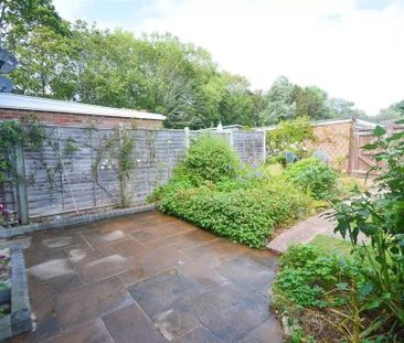 3 bedroom semi-detached house to rent - Photo 5