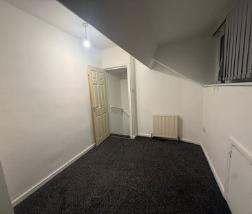 2 Bed Terraced House, Nancroft Terrace, LS12 - Photo 4