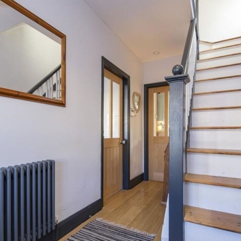 3 Bed Semi-Detached House, Stanfell Road, LE2 - Photo 1