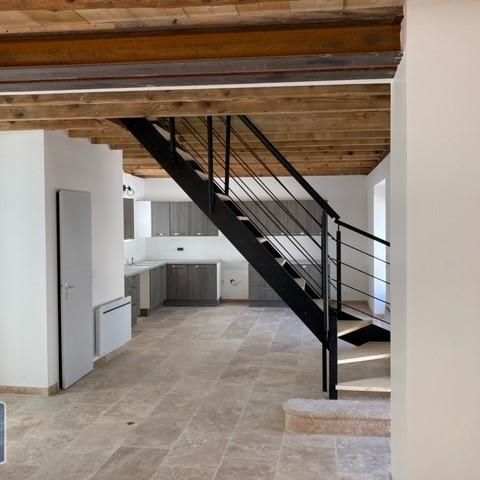 Location Maison 4 pièces 120m² BELLEVILLE 69220 - Photo 1