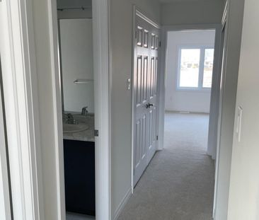 For Lease - 148 Port Crescent, Welland, Ontario - Photo 1