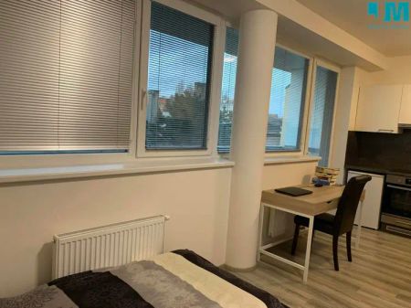 pronájem bytu 1kk Brno - Trnitá, s lodžií - Fotografie 2