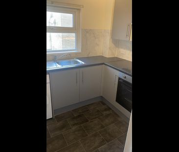 1 Bed Flat, Holt Road, L7 - Photo 2