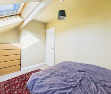 138 Myrtle Road, S2 - Photo 3