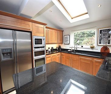 Newhall Street, Macclesfield - Photo 6