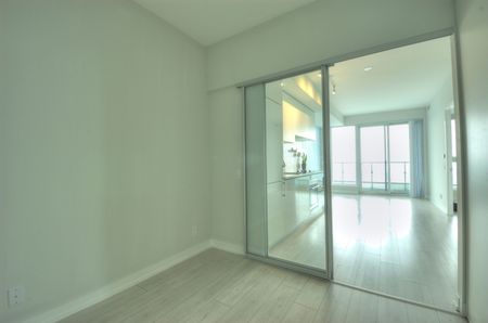 For Lease - 5 Buttermill Avenue Unit# 4807, Vaughan, Ontario - Photo 2