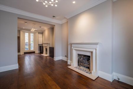 4 bedroom terraced house to rent - Photo 4