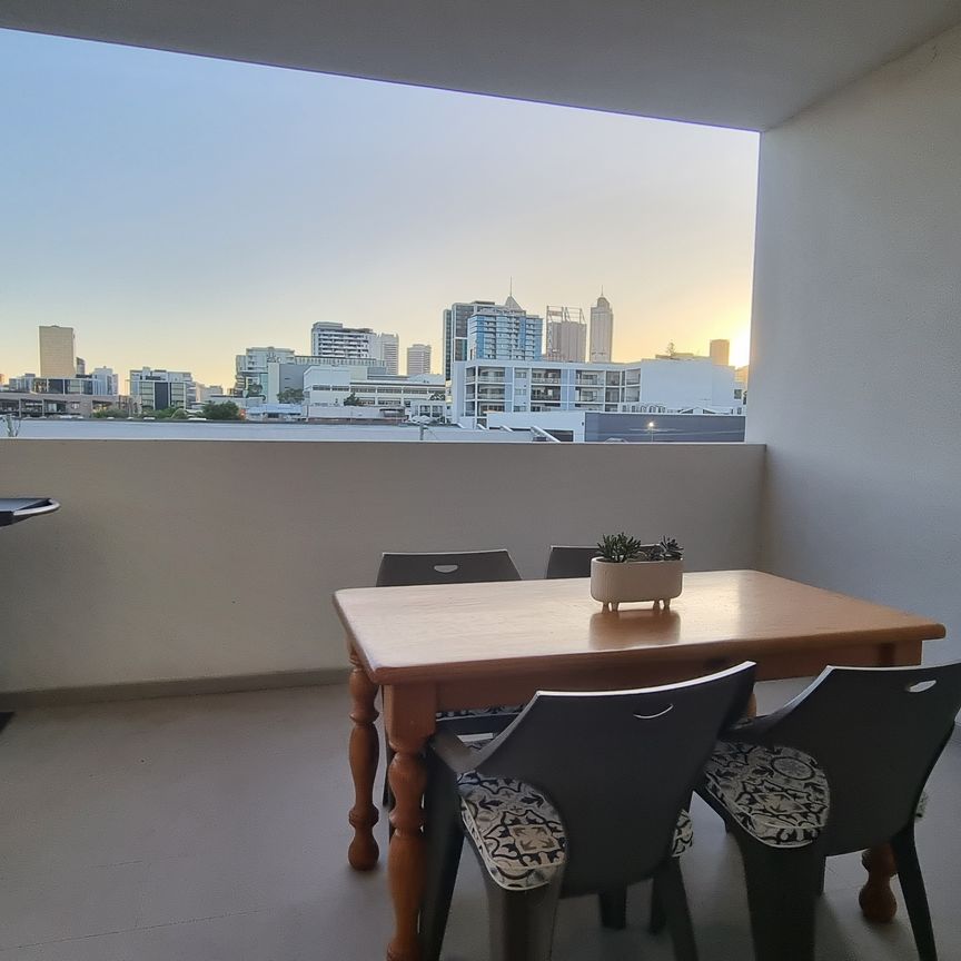 Location and Amenities! - Photo 1