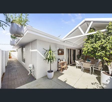 30 Beatrice Street, Doubleview, WA 6018 - Photo 1