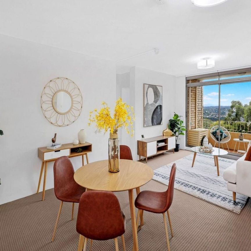 SERENE APARTMENT WITH SPARKLING WATER VIEWS - Photo 1