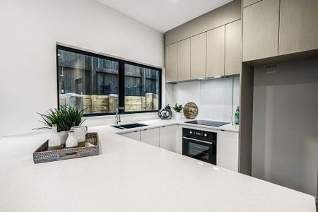 Charming 2 bedroom home in great location - Photo 5