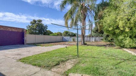 21 Hamilton Street, Shepparton VIC 3630 - Photo 5