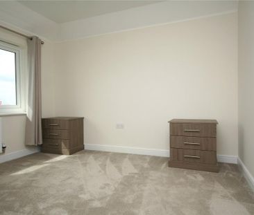 4 bedroom detached house to rent - Photo 6