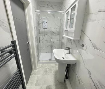 1 bedroom house of multiple occupation to rent - Photo 6