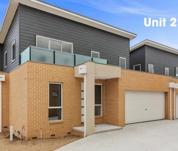 Near new & deceptively spacious - Photo 6